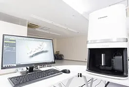 グループ内の技工所にて修復歯を内製